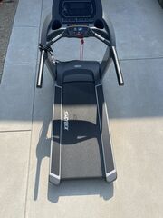 Cybex 625T Treadmill - Commercial or Home - Very low Miles