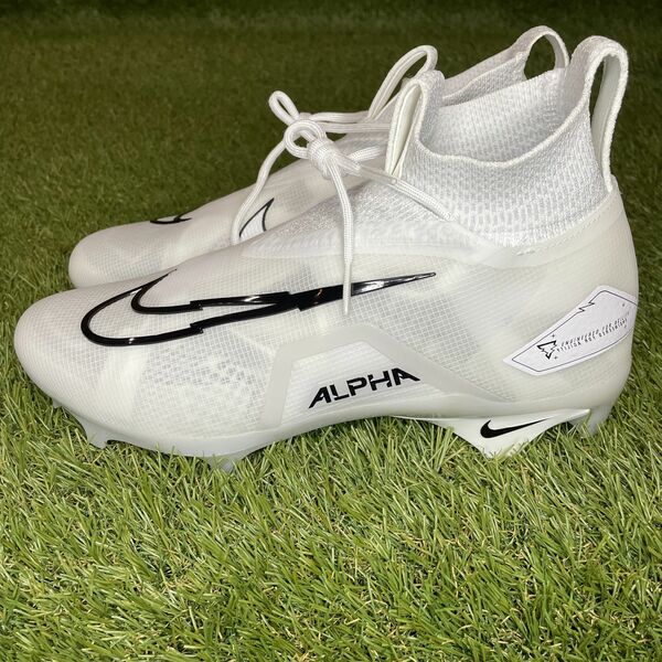 Nike Alpha Menace Elite 3 Football Cleats Mens Sizes 8,9,Platinum White CT6648-109