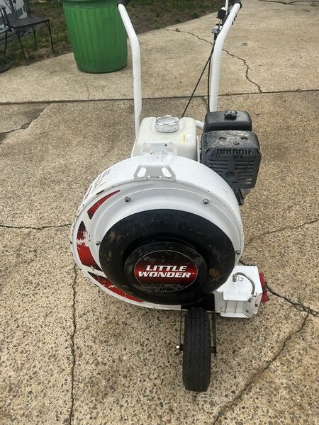 Leaf Blower