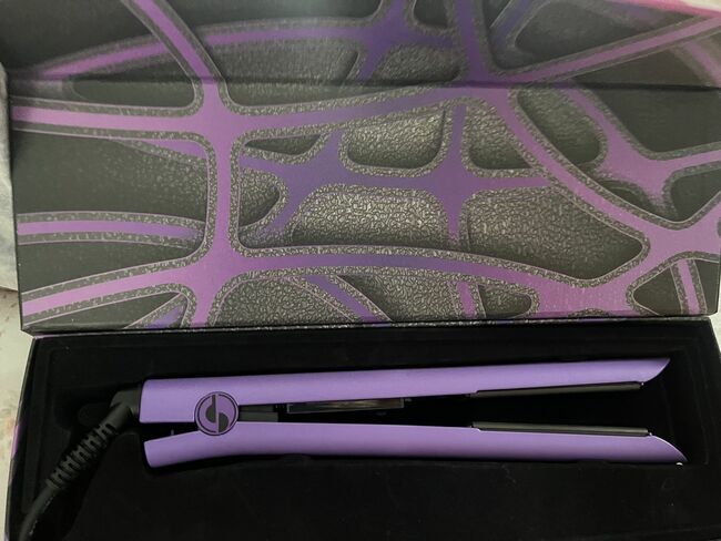 Pin Straight Flat Iron