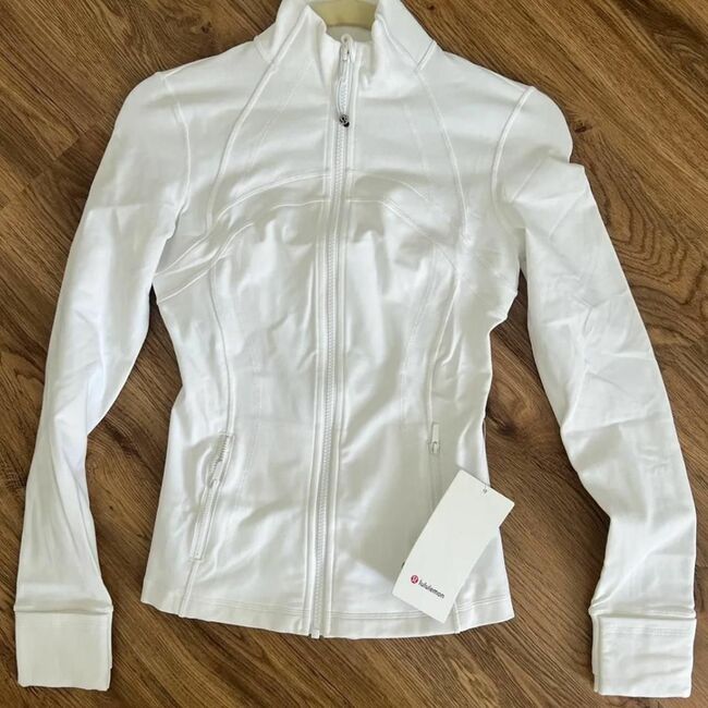 white lululemon jacket