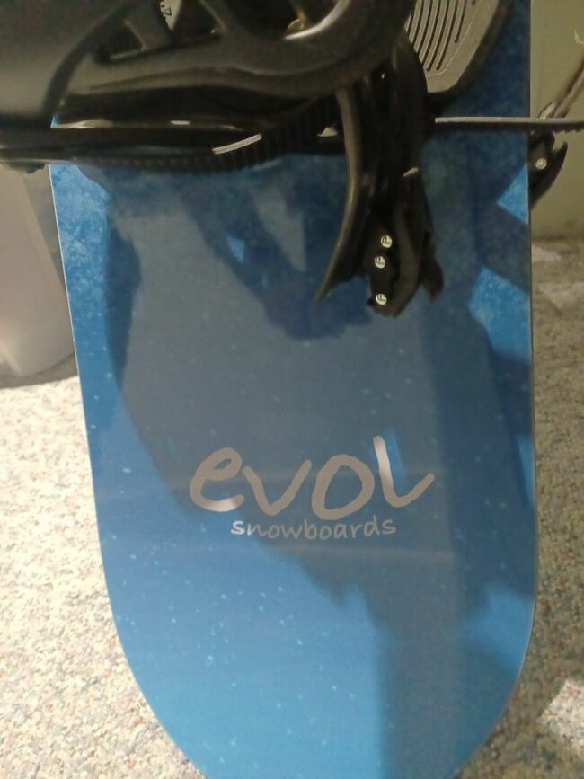 Evol Snowboard