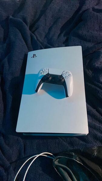 PS5 White