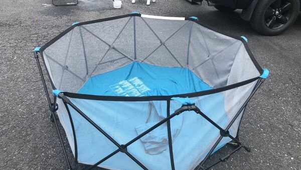 Folding kids playground