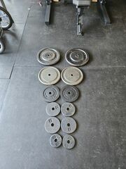 195lbs of Standard Weight plates