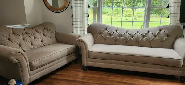 Tufted Sofa Set