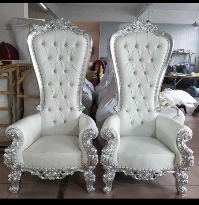 Throne Chair