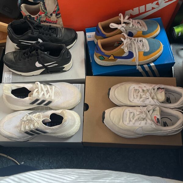 Youth Size 5-7 12 Pairs For Sale