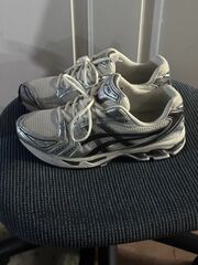 ASICS Gel Kayano 14