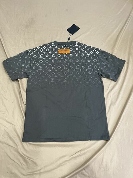 LV T-shirt