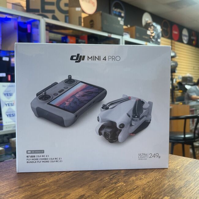 Dji Mini 4 Fly More Combo With RC