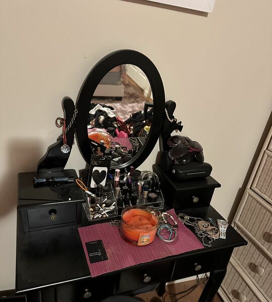 Makeup Desk