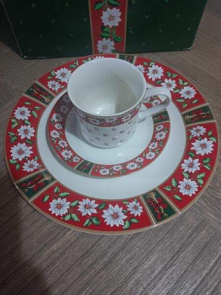 12 pc. Classic Tradition Charlton Hall set