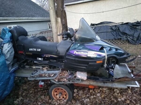 Artic Cat Snow Mobile