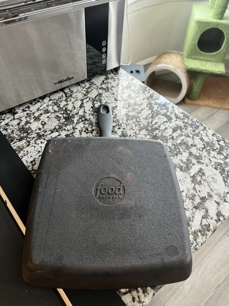 Cast Iron Skillet w. Ridges