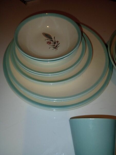 Homer Laughlin,- SPRING GARDEN  Dinnerware