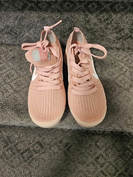 Brand New Size 6.5. Nike Sneakers