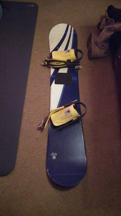 Dukes Snowboard With Liquid Bindings