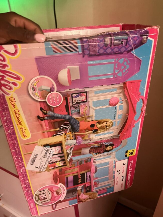 Barbie Glam Getaway House