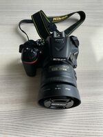 Nikon D5500 DSLR Camera with AF-S DX NIKKOR 35mm f/1.8G Lens