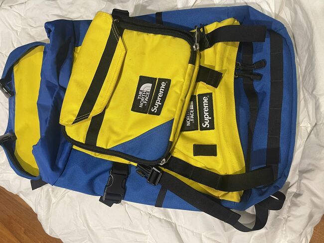 16 Supreme x The North Face Steep Tech backpack royal TNF yellow