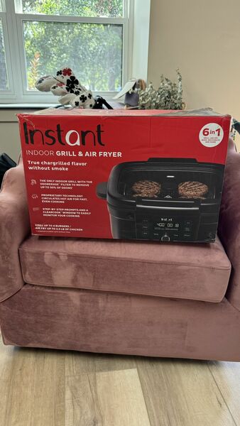 Instant Indoor Grill & Air Fryer (6 in 1)