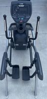Cybex 625AT Arc Trainer Elliptical
