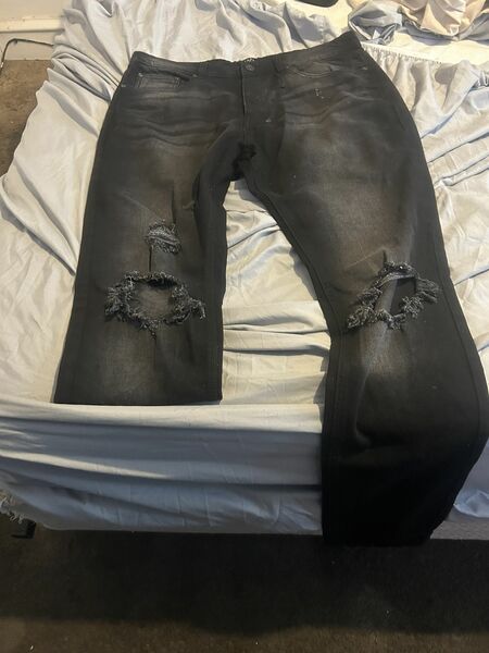 Black Ripped Jeans