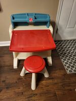 ep 2 Desk with Stool