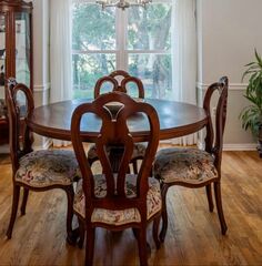 Dining Table Set with 6 Chairs