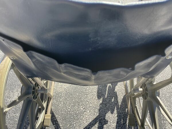 Heavy duty wheelchair