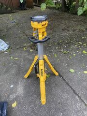 Dewalt Tripod Light Without Battery