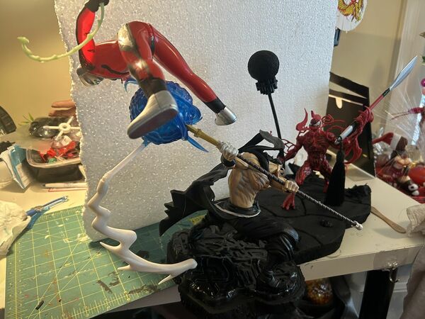 WhiteBeard battle two red aliens