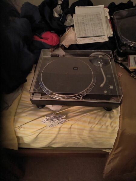 T E C H N I C S Turntable New SL-1210GR