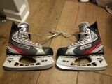 BAUER ICE SKATES