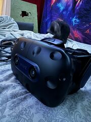HTC Vive Pro 2 (headset Only)
