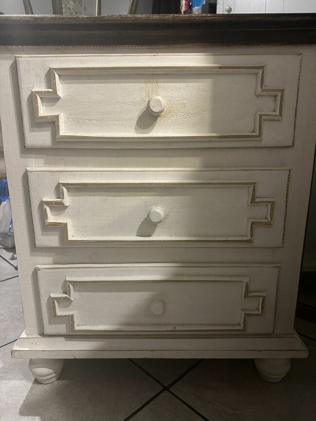 Dresser drawer